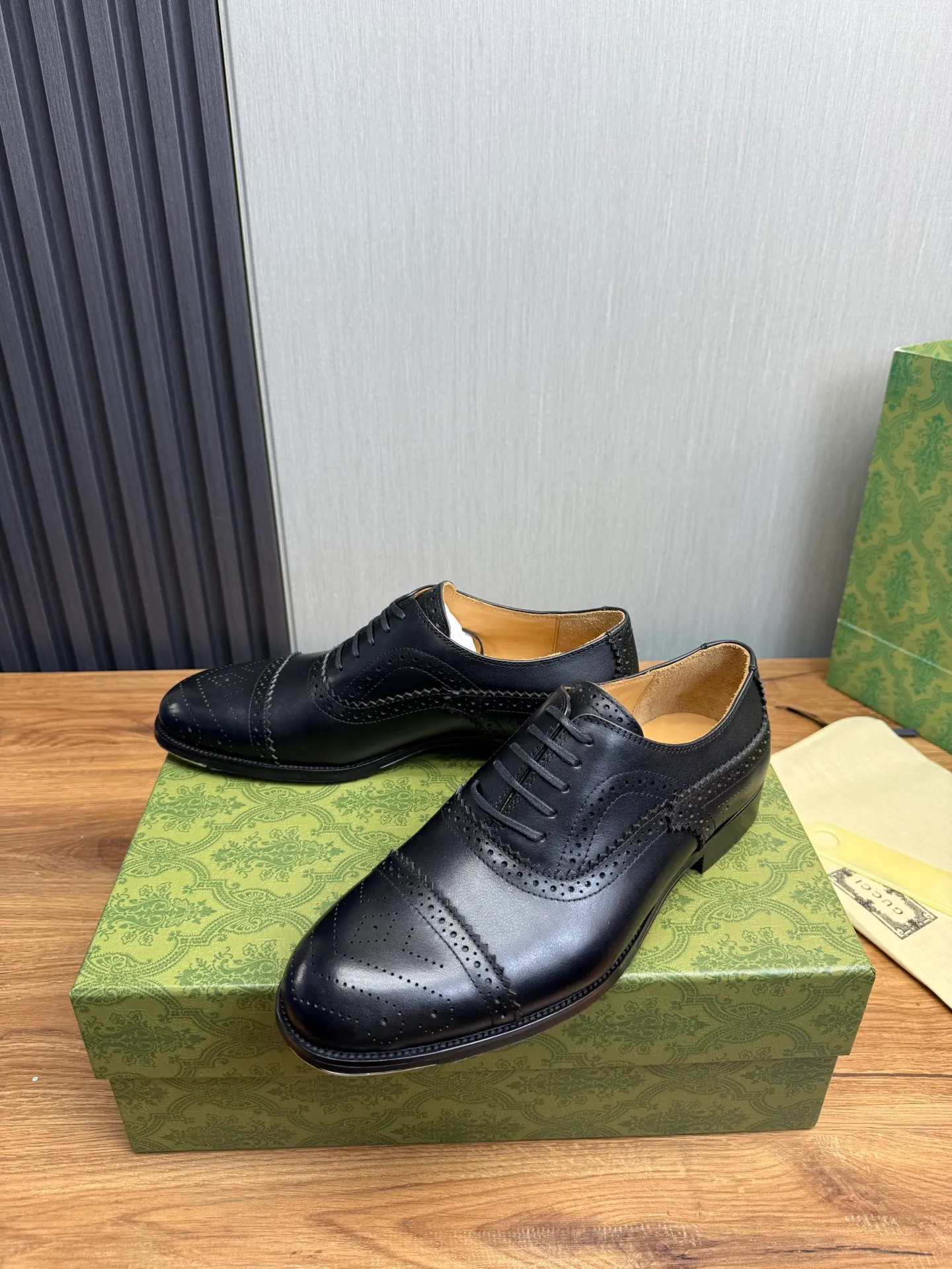 Men's shoes 💰680💰 GUCCI Gucci. Men's business casual leather shoes, all made of imported original brand leather, just to create a more comfortable wearing experience. Upper: original cowhide + imported cowhide lining, original non-slip and wear-resistant outsole ✔️36-45 (38.45 non-refundable)